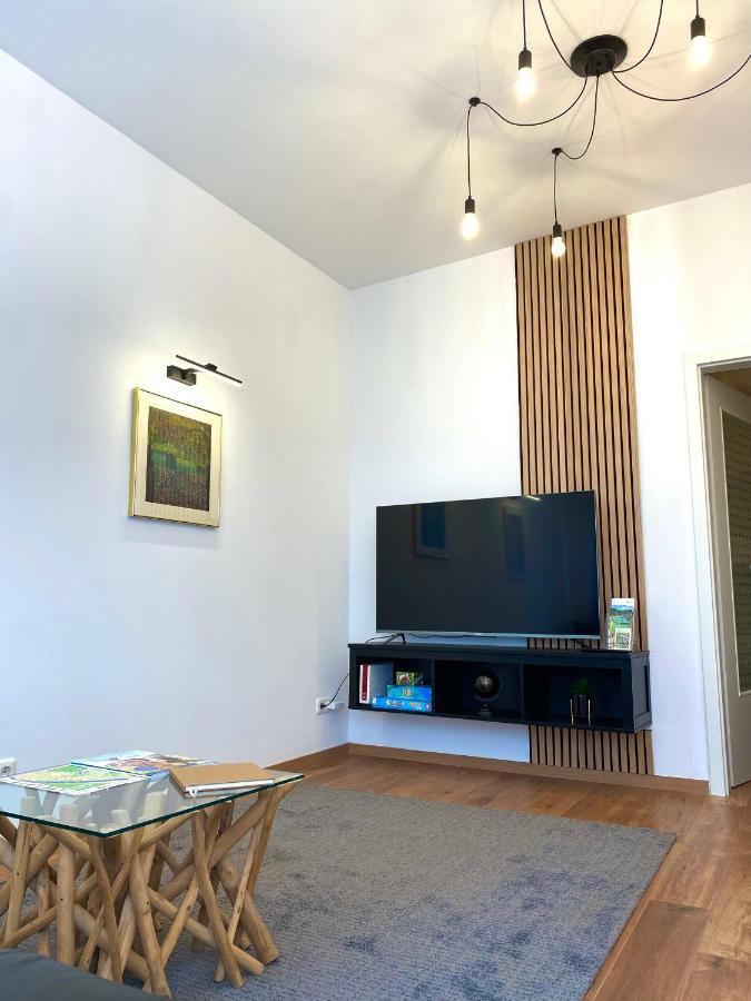 Lahn Kuesst Rhein - Ferienwohnung لانشتاين المظهر الخارجي الصورة